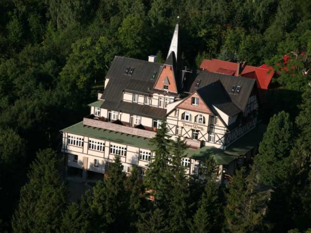Karpacz pokoje noclegi restauracja SPA konferencje w górach Karkonosze Sudety Polska